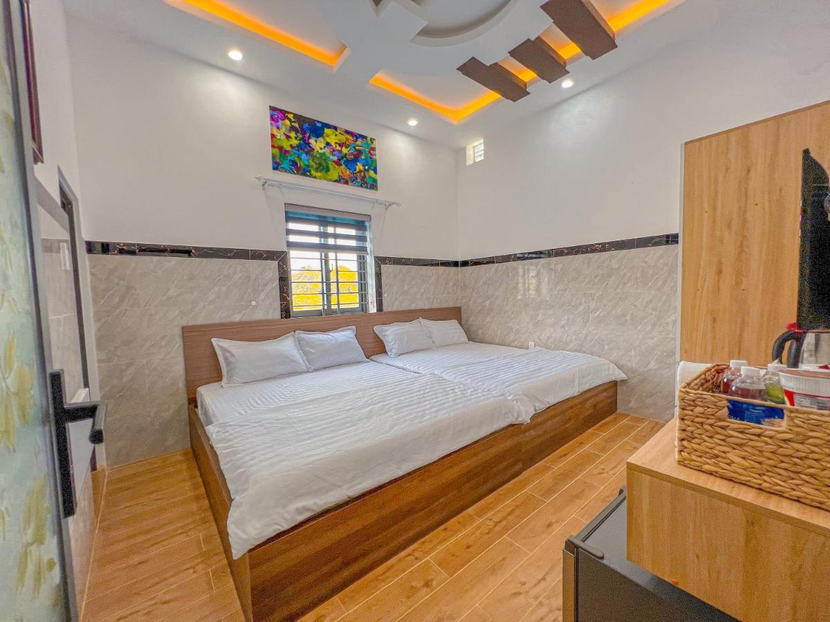 Homestay Qhome Chi Khu Co Ong Exterior photo